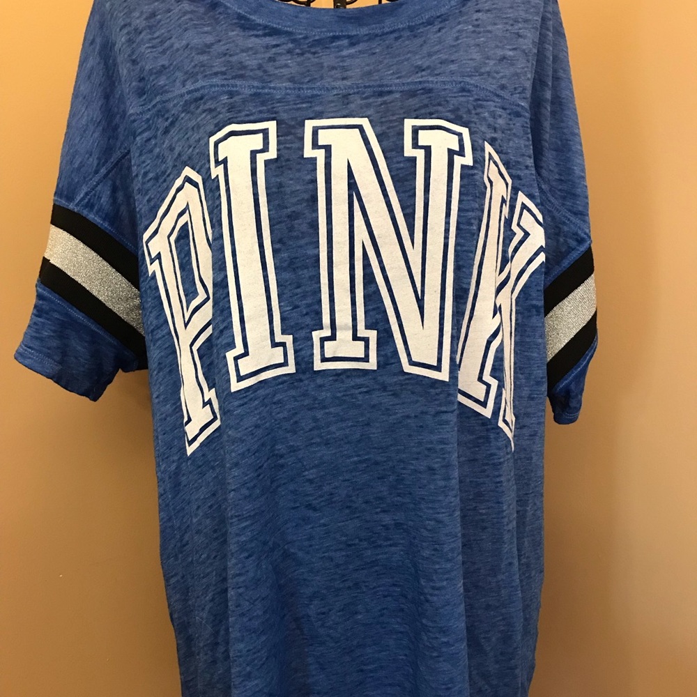 PINK T-shirt with silver striped sleeves